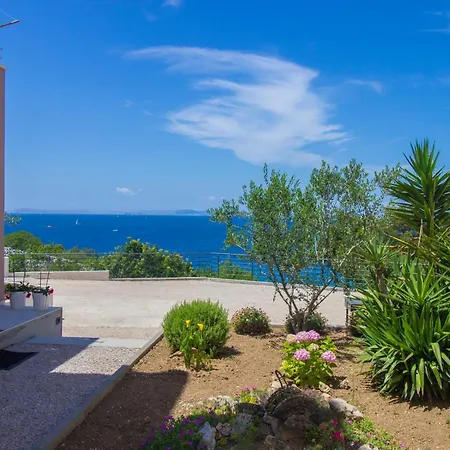 Sea View Slanica Vlake